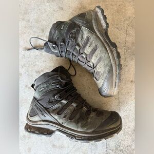 Salomon Men's Boots - Black and Olive
QUEST 4D GORE-TEX FORCES 2 Size 11.5